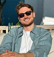 Евгений Савельев
